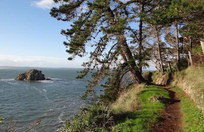 Coastal path  GR34 at Pors Raden