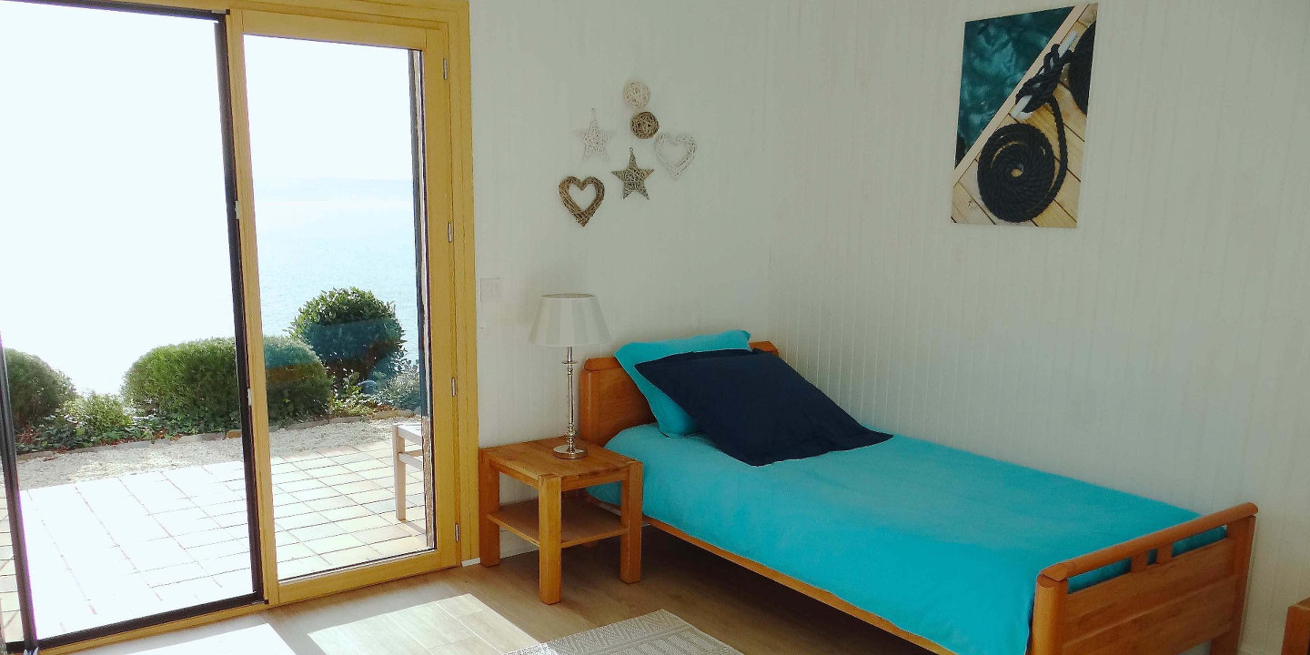 Room 2 with sea view
