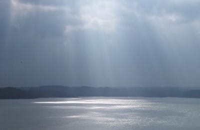 Photo : winter light over the sea