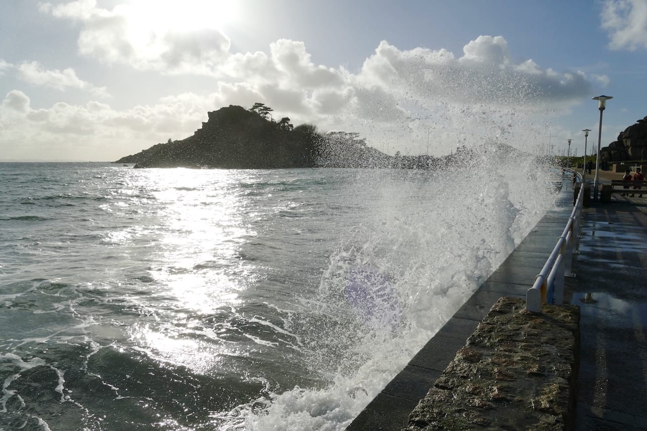 Vague de marée haute à Tresmeur